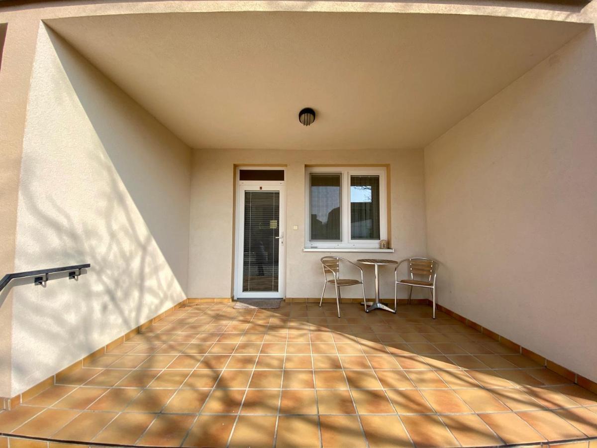 Apartmanovy Dom Flora Veľký Meder Extérieur photo